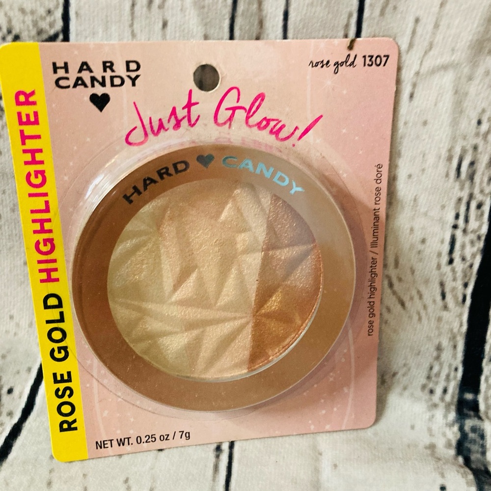 NEW-Hard Candy Rose Gold Highlighter - in “Just Glow.”